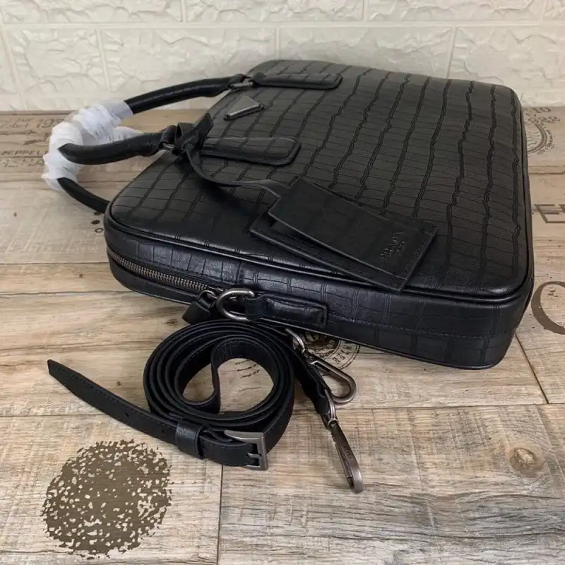 Pra*a bags 1910bb0029