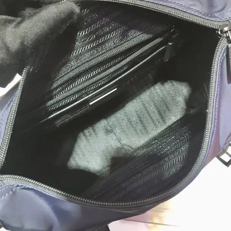 Pra*a bags 1910bb0059