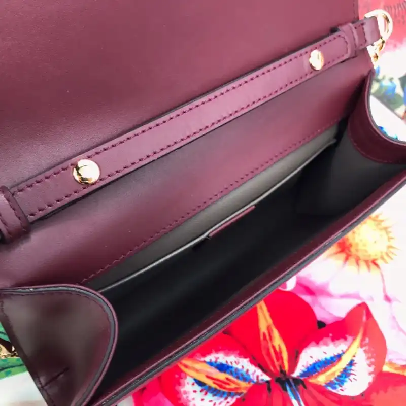 G*u*i bags 19b57b0023