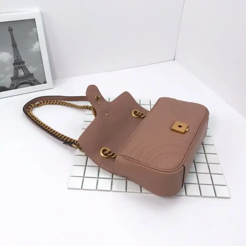 G*u*i bags 19b57g0009