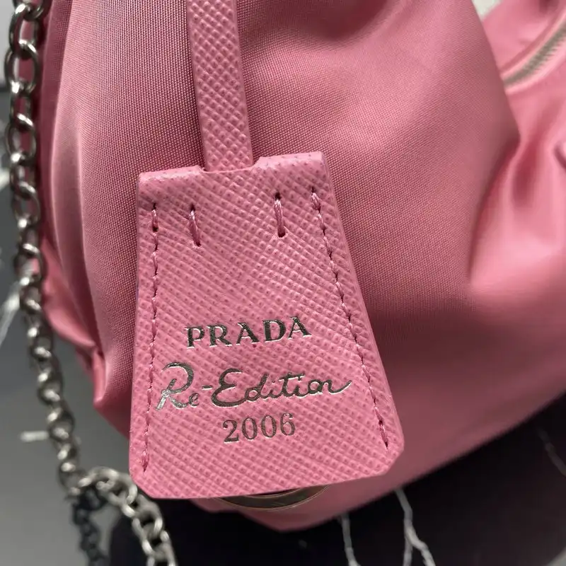 Pra*a bags 206b570027