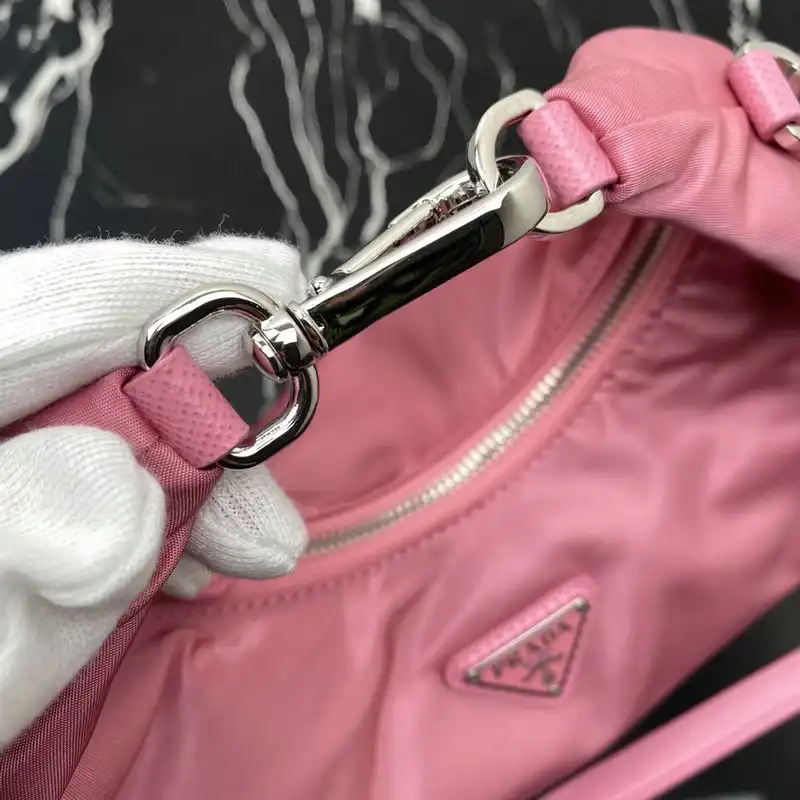 Pra*a bags 206b570027