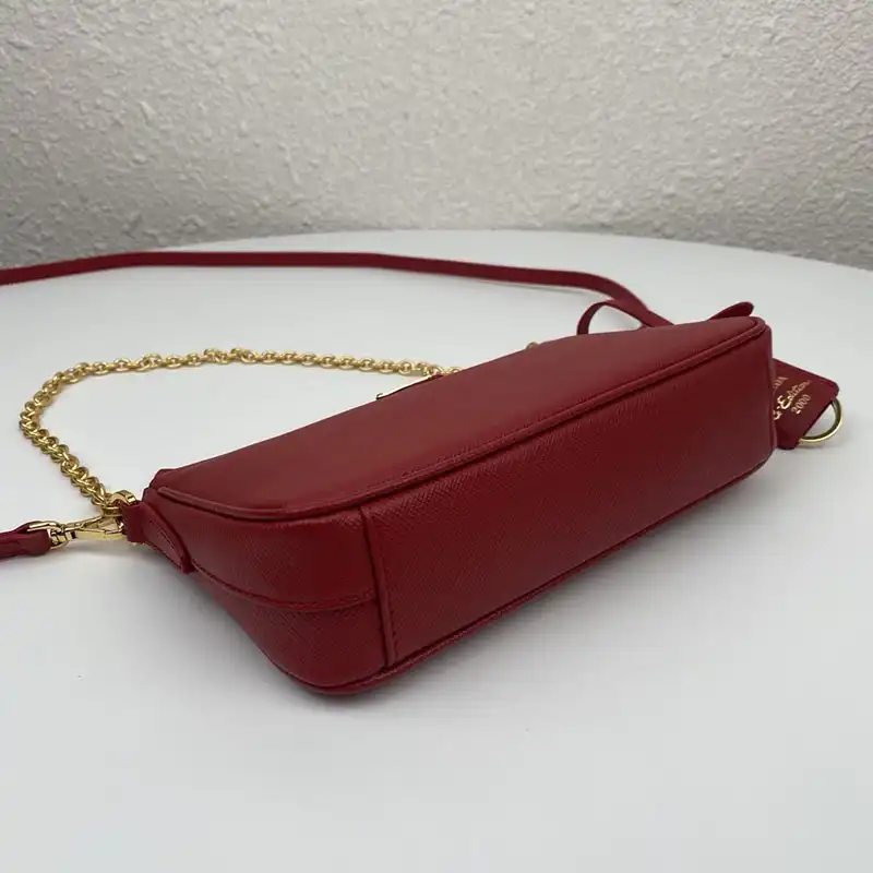 Pra*a bags 208b570133