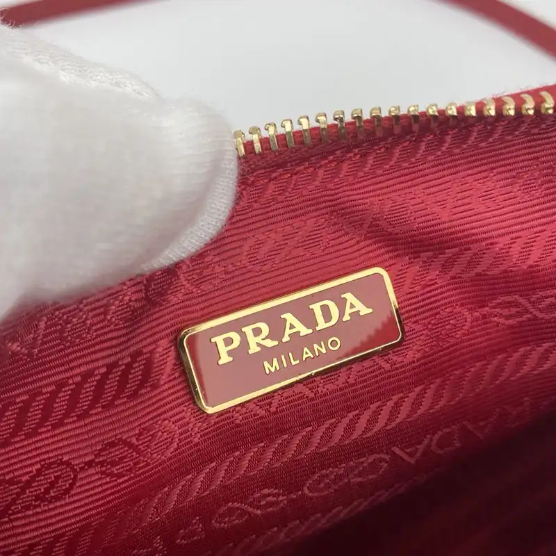 Pra*a bags 208b570133