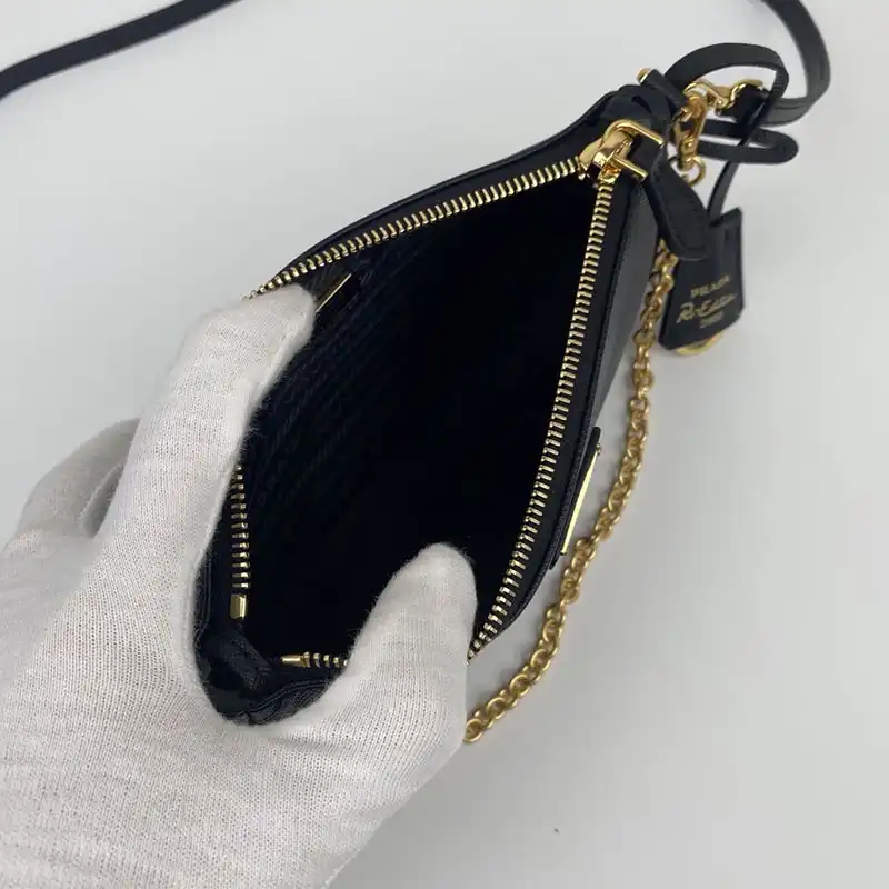 Pra*a bags 208b570135