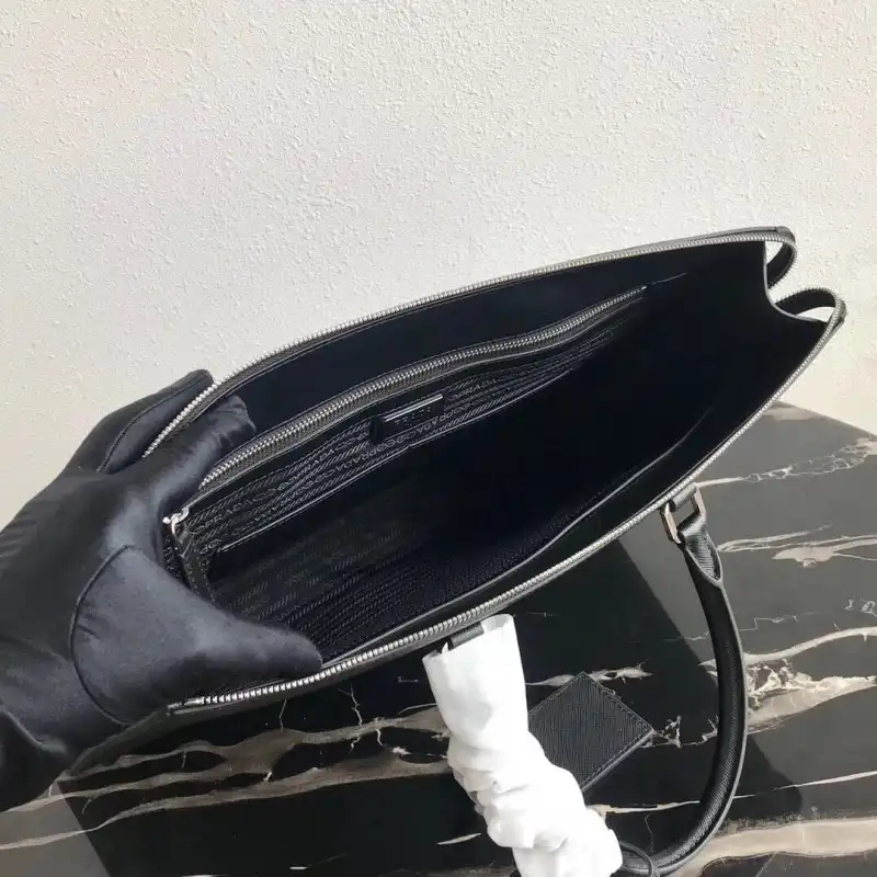 Pra*a bags 2107ya0001