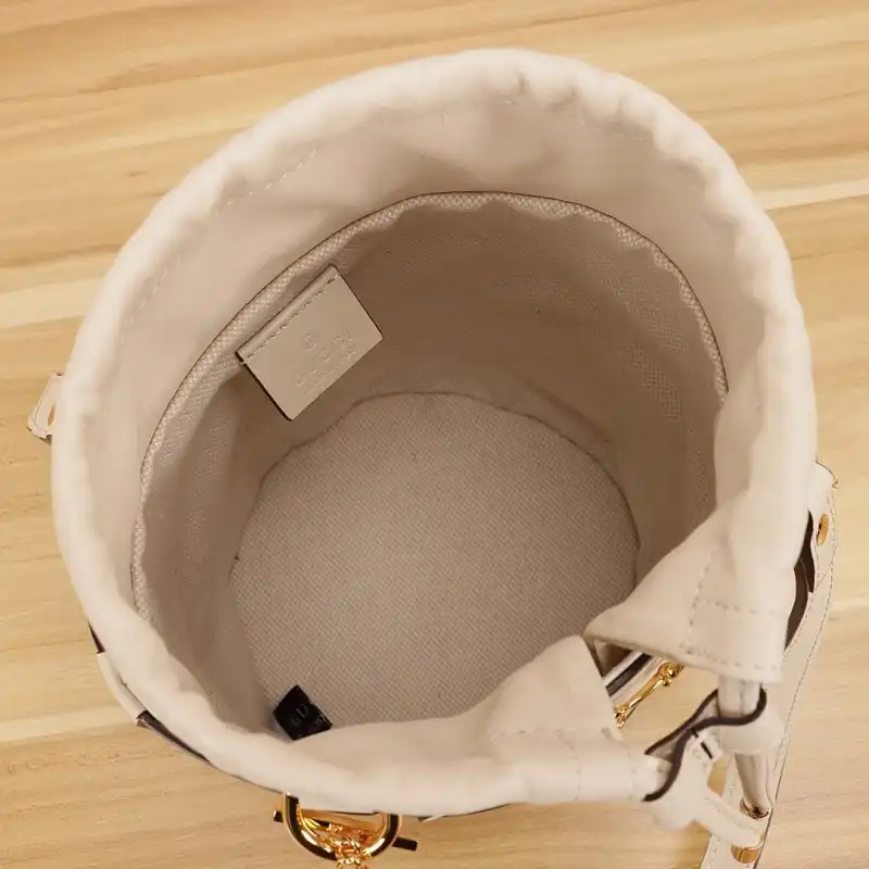 G*u*i s bags 2108dj0074