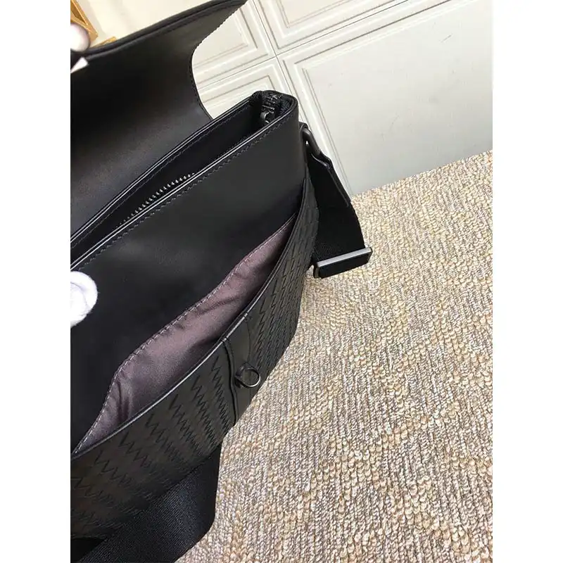 bo*te*ga Ve*ne*ta bag 2108sf0171