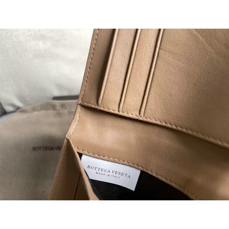 bo*te*ga Ve*ne*ta bag 2108sf0334