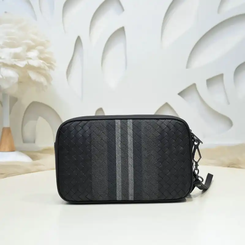 bo*te*ga Ve*ne*ta bags 2111yz0016