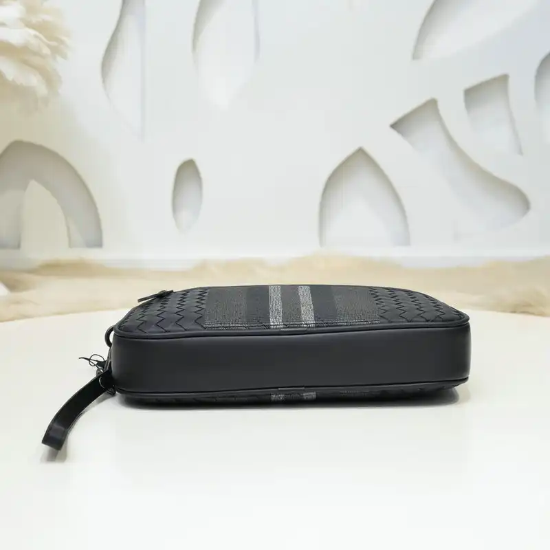 bo*te*ga Ve*ne*ta bags 2111yz0016