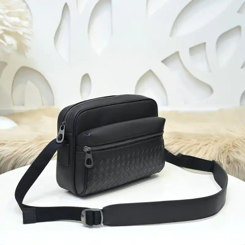 bo*te*ga Ve*ne*ta bags 2111yz0084