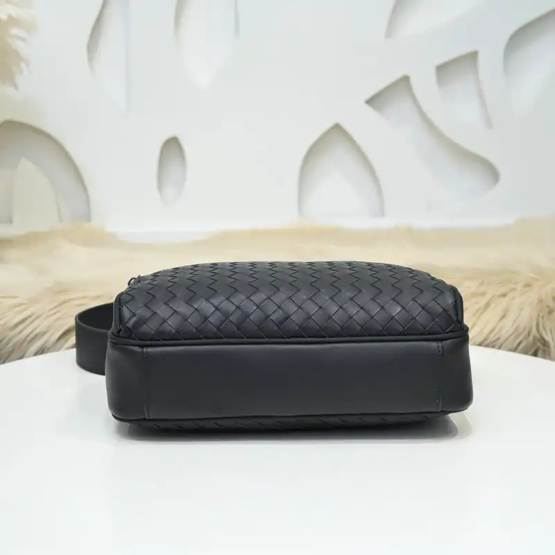 bo*te*ga Ve*ne*ta bags 2111yz0084