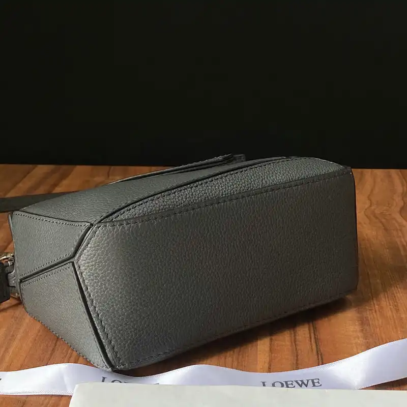 L0ew* bag 2209sw0019