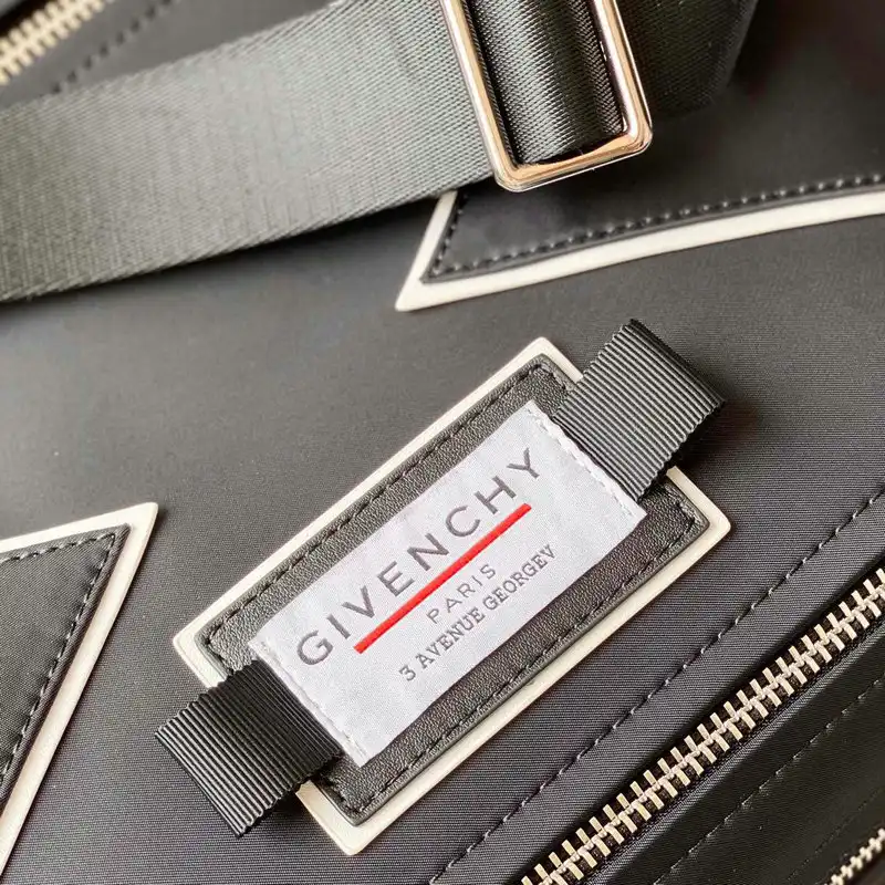 Givenchy Bag 2209SW0048