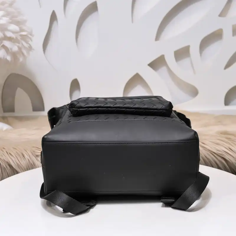 bo*te*ga Ve*ne*ta bag 2212yz0046