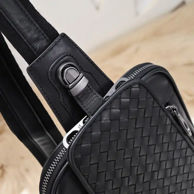 bo*te*ga Ve*ne*ta bag 2212yz0052