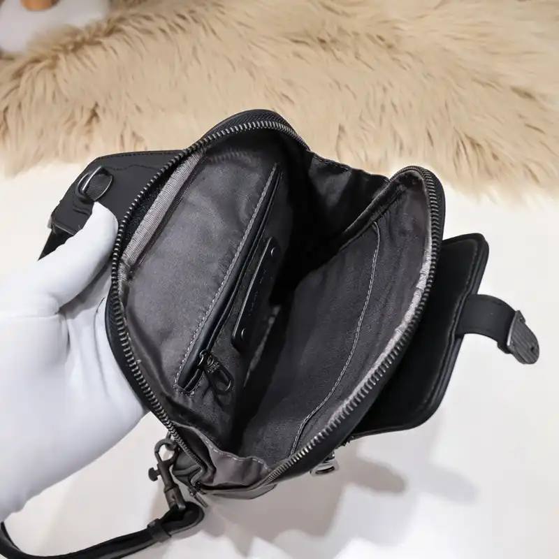 bo*te*ga Ve*ne*ta bag 2212yz0052