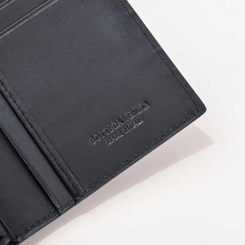 bo*te*ga Ve*ne*ta bag 2212yz0057