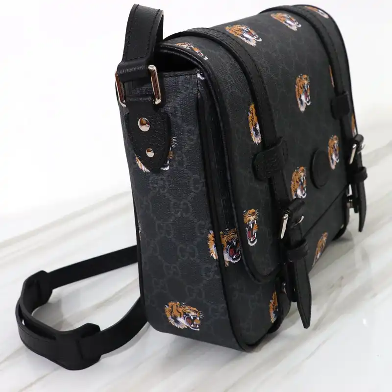 G*u*i bag 2301dj0005