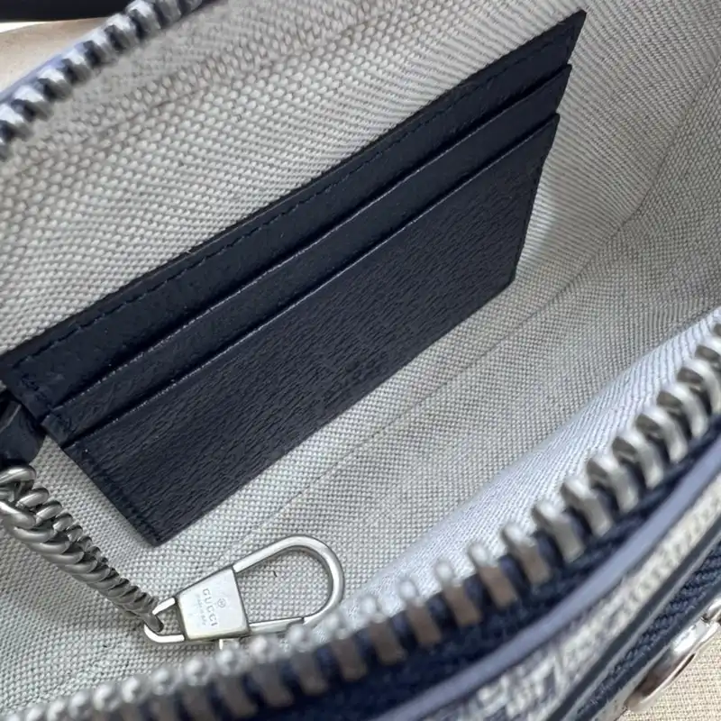 G*u*i bag 2304ya0152