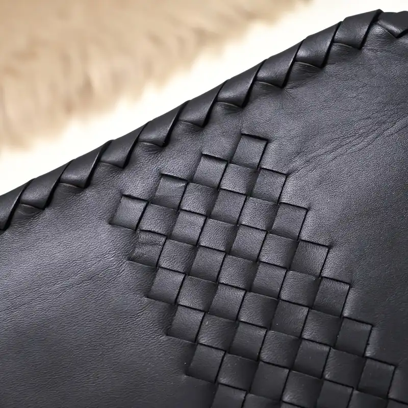 bo*te*ga Ve*ne*ta bags 2401ya0012