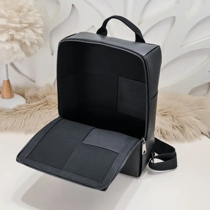 bo*te*ga Ve*ne*ta bags 2401ya0104