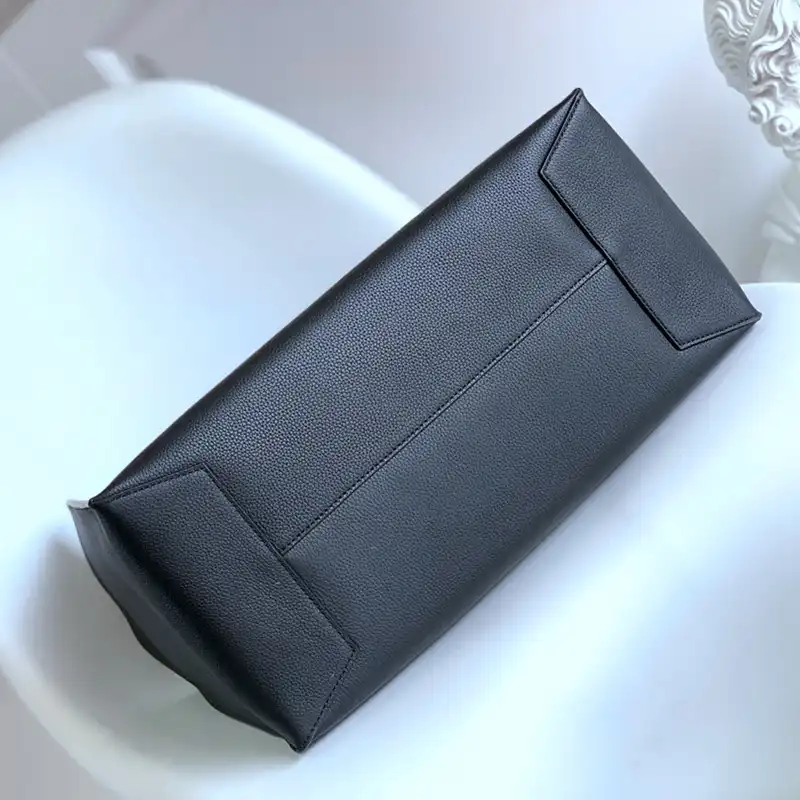 L0ew* bags 2404ya0116