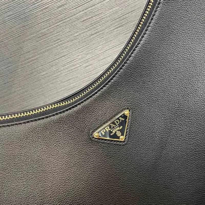 Pra*a bags 2409ya0109