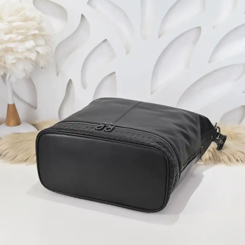 bo*te*ga Ve*ne*ta bags 2411ya0051