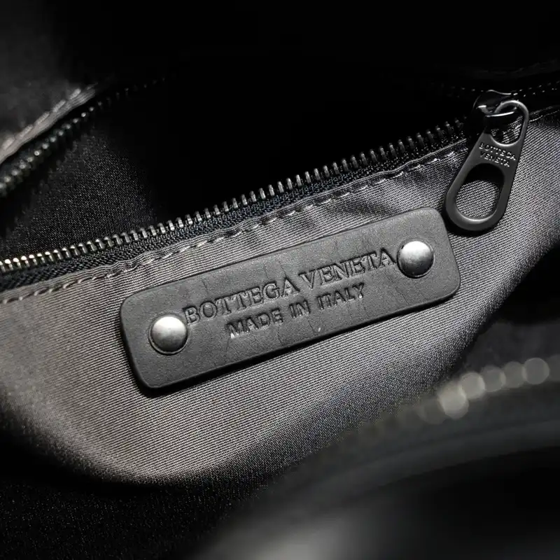 bo*te*ga Ve*ne*ta bags 2411ya0061