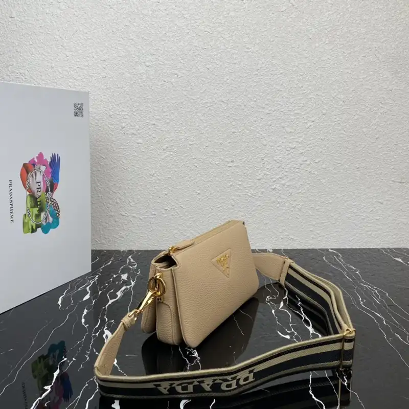 Pra*a bags 2411ya0114