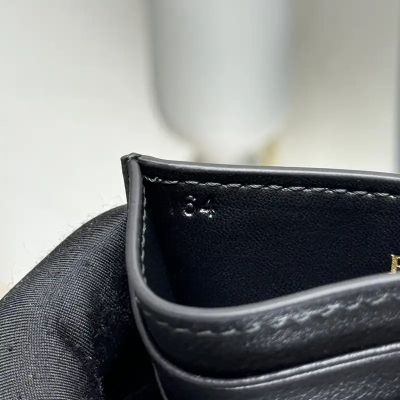 Pra*a bags 2411ya0125