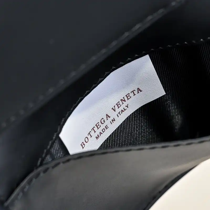 bo*te*ga Ve*ne*ta bags 2411ya0134