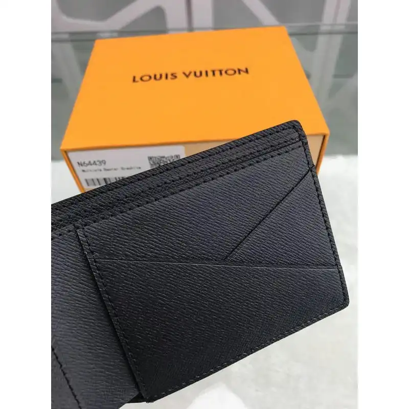 LV Bags 19T1L0360