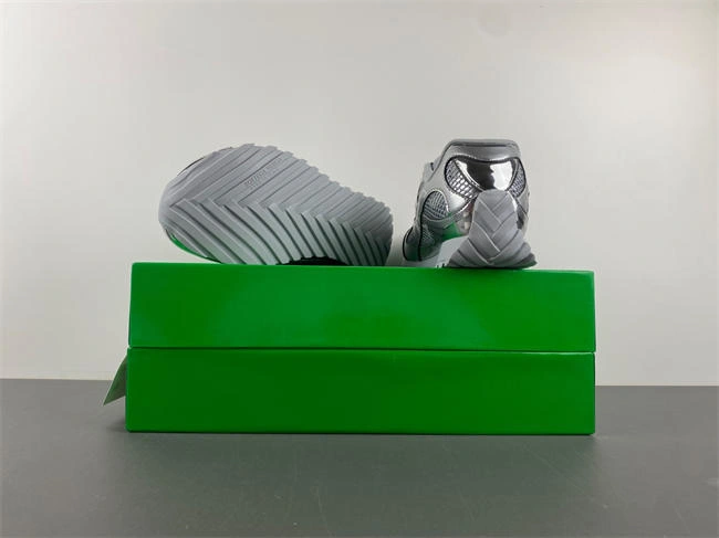 bo*te*ga Ve*ne*ta orbit surf 741357 v2v51 modernlook 2604