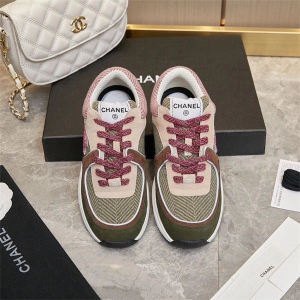 Packable Chanal Sneakers 2195