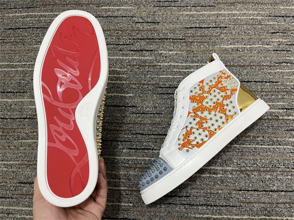 Ch**an louboutin compact 2673