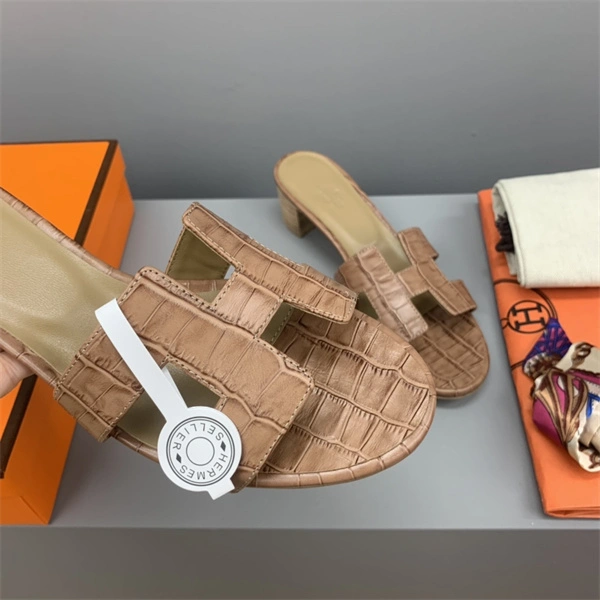 H Slipper Unisex 2365