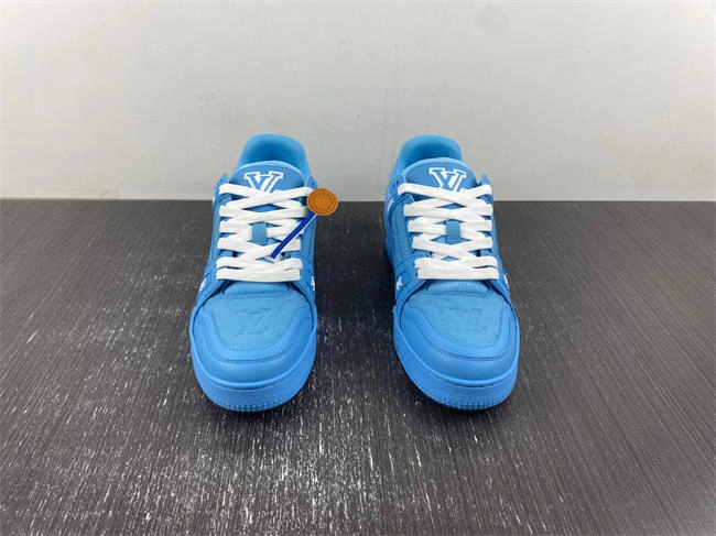 l0*is V*t0n lv trainer efficient 2136