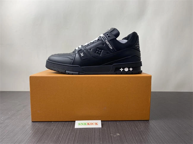 compact l0*is V*t0n 1647