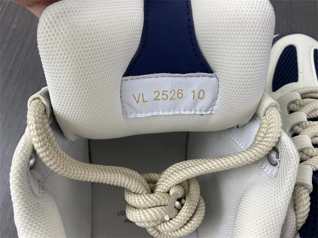 l0*is V*t0n quickdry 1643