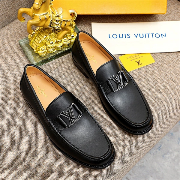 S*pportive lv loafer 1898