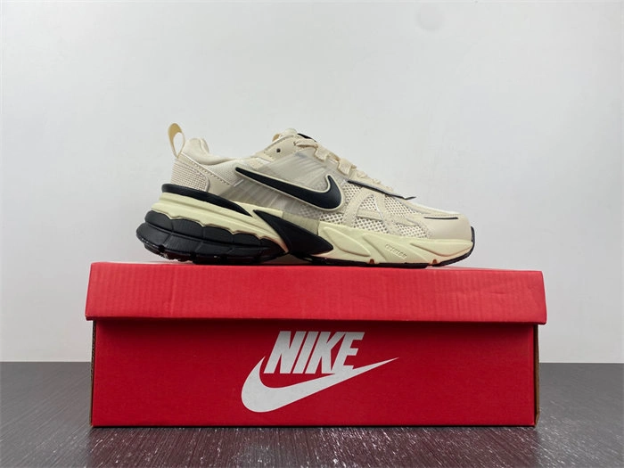 Reliable NIKEV2K Runtekk 3XL FD0736- 5296