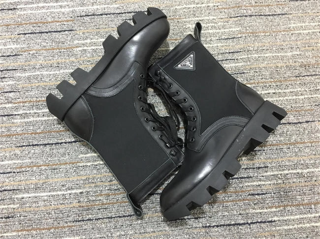 modernlook Pra*a boot 567