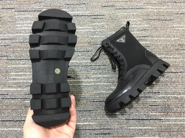 modernlook Pra*a boot 567