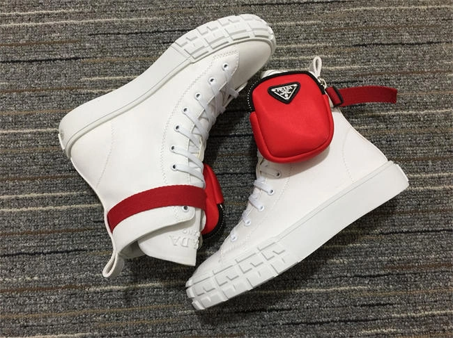 resilient Pra*a sneaker women 3395